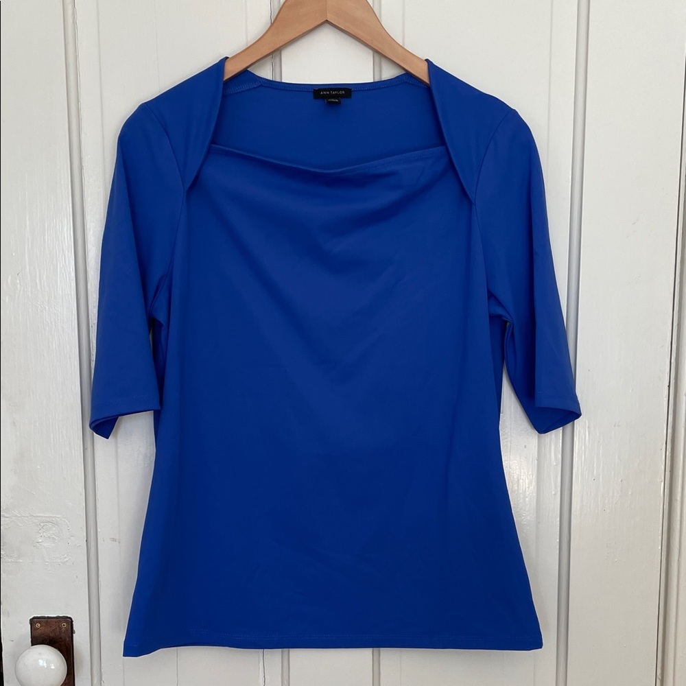 Ann Taylor blue envelope neck top sz L